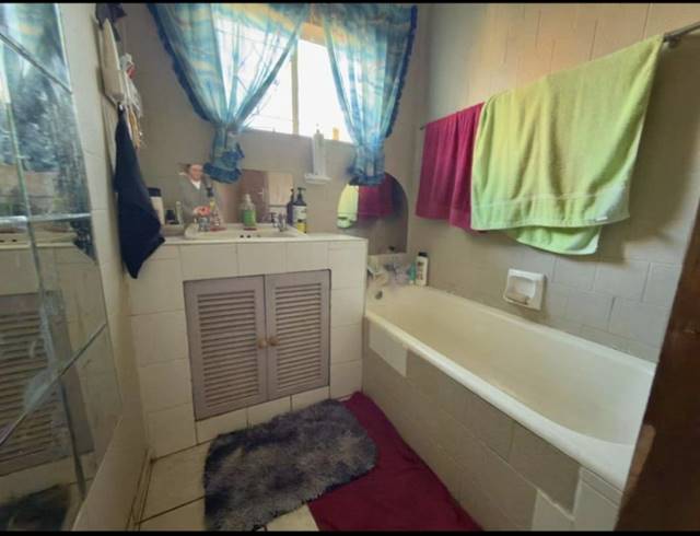 3 BEDROOM HOUSE FOR SALE IN MINNEBRON